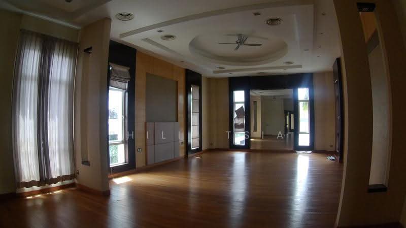 Bungalow House for Rent in Glenmarie (Selangor) - Philip Tsia - Living Room - PropertyGuru.com.my
