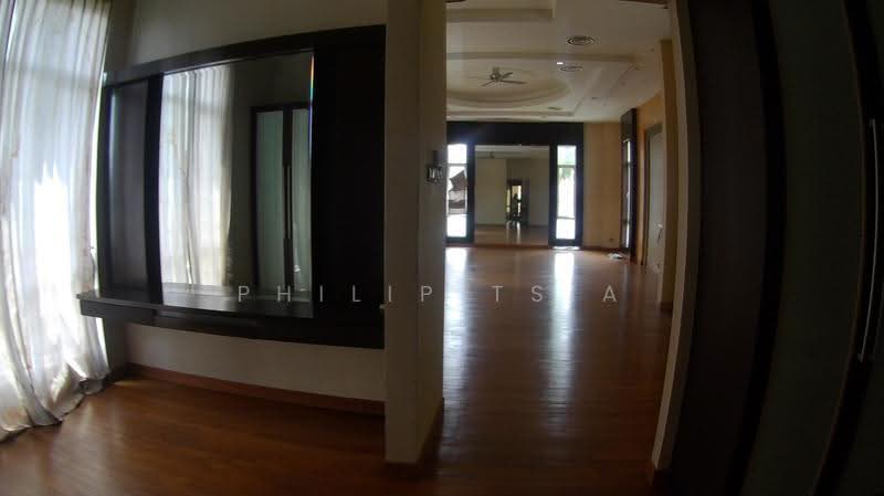 Bungalow House for Rent in Glenmarie (Selangor) - Philip Tsia - Living Room - PropertyGuru.com.my