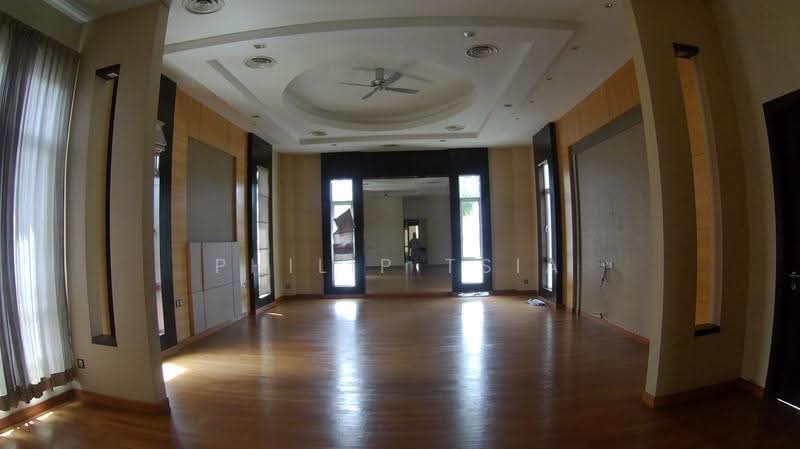 Bungalow House for Rent in Glenmarie (Selangor) - Philip Tsia - Living Room - PropertyGuru.com.my