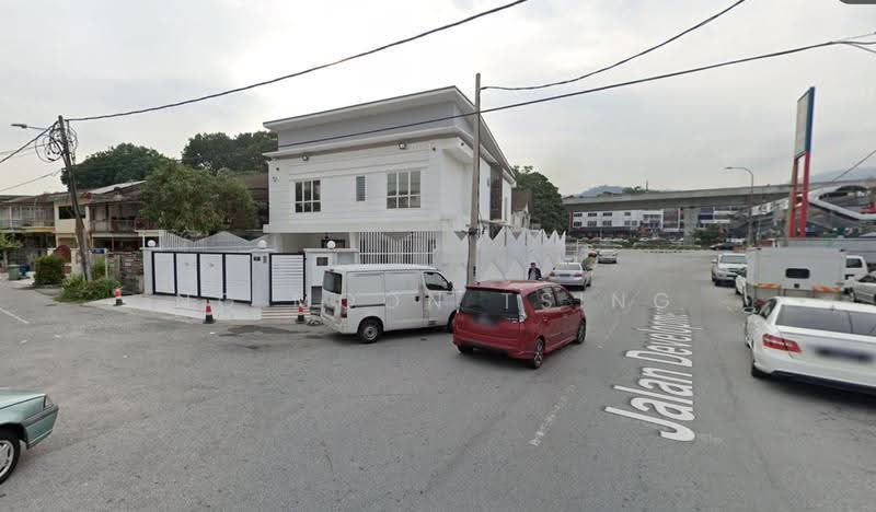 Shop for Sale in Kepong (Kuala Lumpur) - Ng Moon Tsing - Exterior - PropertyGuru.com.my