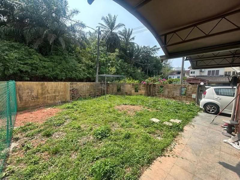 Townhouse for Sale in Taman Impian Indah (Sungai Buloh) - Azli Ibrahim - Exterior - PropertyGuru.com.my