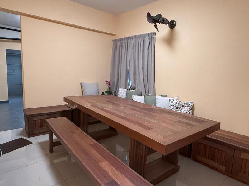 Kedai / Pejabat untuk Disewa di Taman Desa (Kuala Lumpur) - Agnes Tan - Dining Room - PropertyGuru.com.my