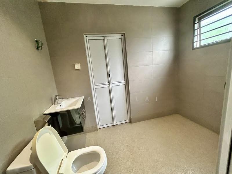 2-storey Terraced House for Rent in Bandar Selesa Jaya (Skudai) - Claire Lai - Bathroom - PropertyGuru.com.my