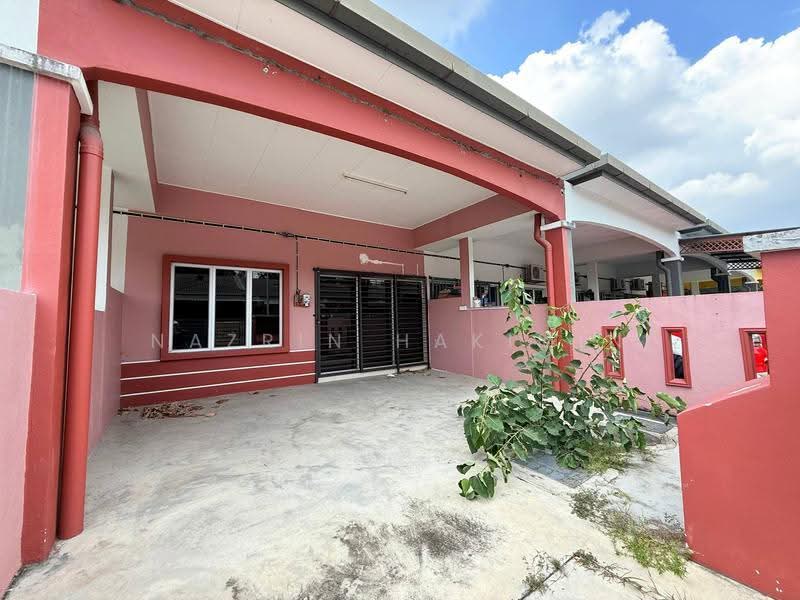 Terraced House for Sale in Klang (Selangor) - Nazrin Hakimin - Exterior - PropertyGuru.com.my
