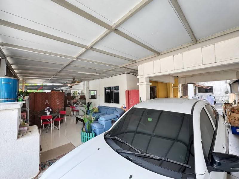Rumah Kluster untuk Dijual di Taman Garing Utama (Rawang) - Ashraff Daniel - Living Room - PropertyGuru.com.my