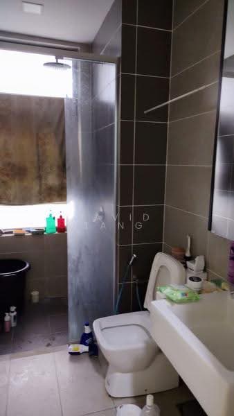 Kondominium untuk Dijual di Lakeville Residence - David Tang - Bathroom - PropertyGuru.com.my