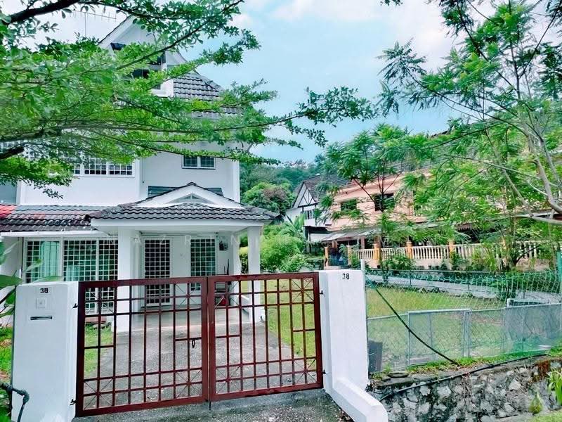 2.5-storey Terraced House for Sale in Bukit Antarabangsa (Ulu Kelang) - Nazrin Hakimin - Exterior - PropertyGuru.com.my