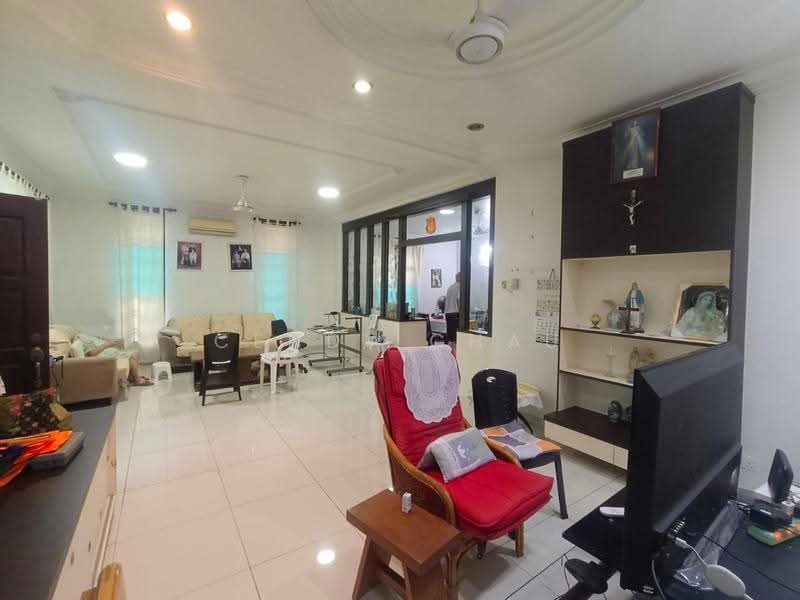 Semi-Detached House for Sale in Ulu Tiram (Johor) - Cendy Chau - Living Room - PropertyGuru.com.my