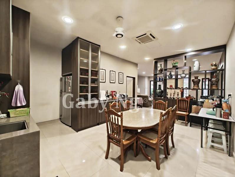 Rumah Berkembar untuk Dijual di Bukit Sungai Long (Bandar Sungai Long) - Gaby Ng - Dining Room - PropertyGuru.com.my