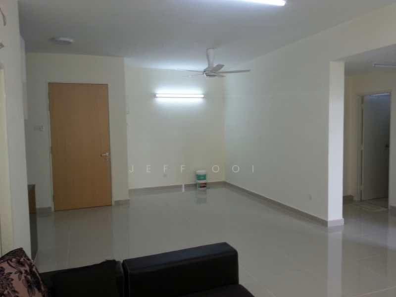 Condominium for Sale at All Seasons Park - Jeff Ooi - Living Room - PropertyGuru.com.my