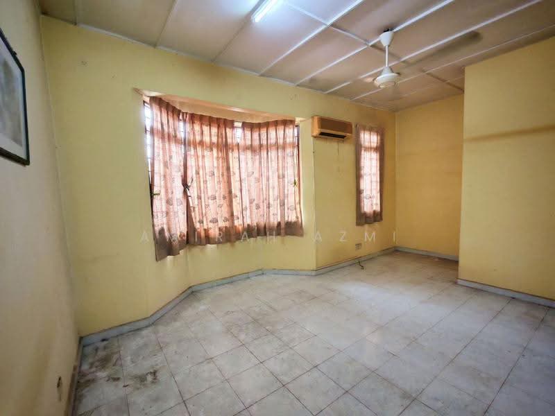2-storey Terraced House for Sale in Taman TTDI Jaya (Shah Alam) - Amirah Azmi - PropertyGuru.com.my
