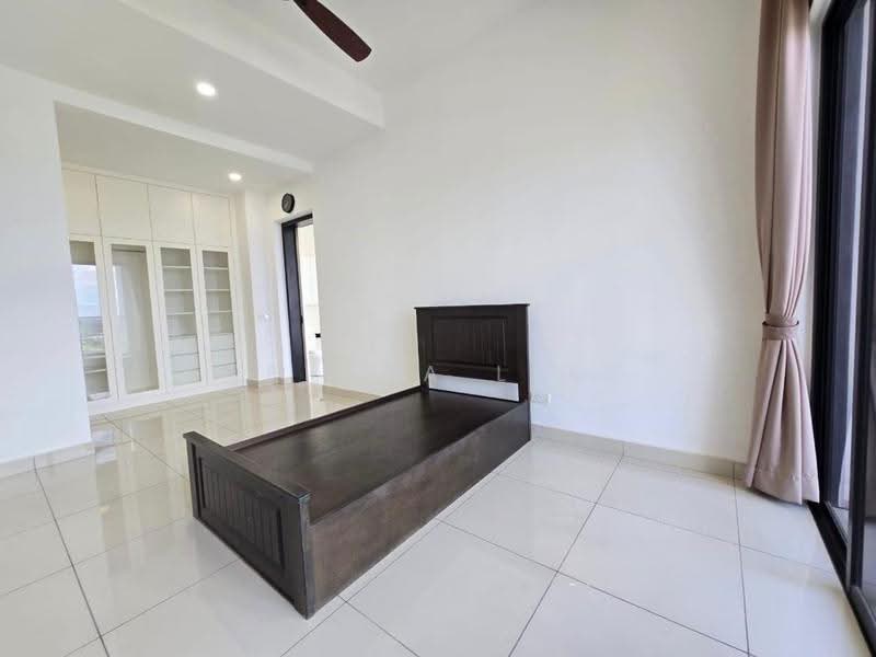 Kondominium untuk Dijual di The Parque Residences - Fiona Lee - Bedroom - PropertyGuru.com.my