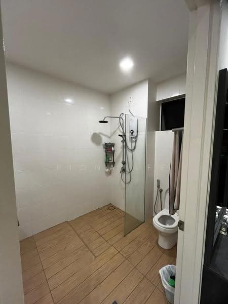 Condominium for Sale at The Parque Residences - Fiona Lee - Bathroom - PropertyGuru.com.my
