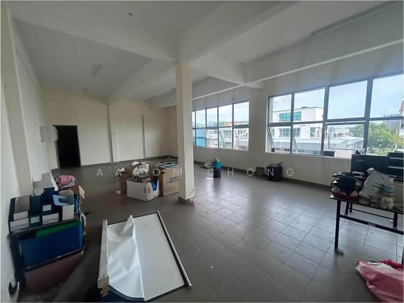 Semi-D Factory for Rent in Kawasan Perindustrian Nilai (Nilai) - Aaron Chong - Interior - PropertyGuru.com.my