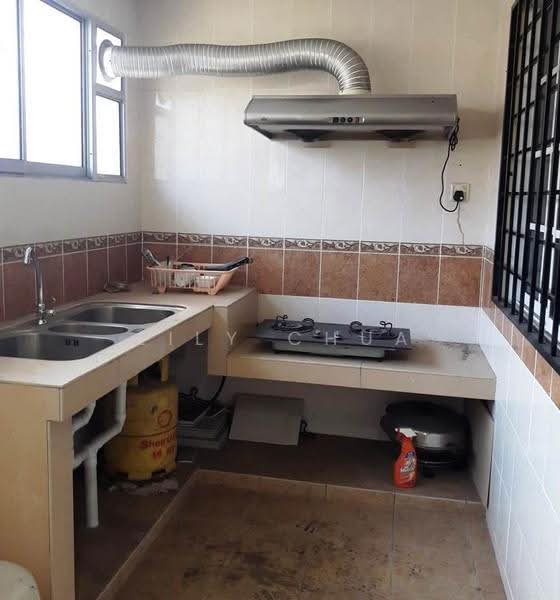 Rumah Teres 2-Tingkat untuk Dijual di SS17 (Subang Jaya) - Lily Chua - Wet Kitchen - PropertyGuru.com.my