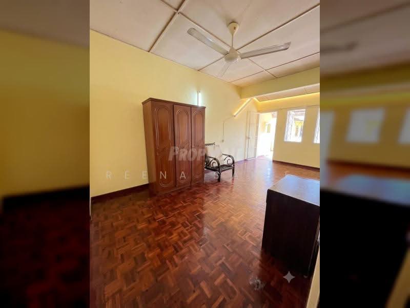 2-storey Terraced House for Sale in SS8 (Petaling Jaya) - Reena Sarif - Living Room - PropertyGuru.com.my