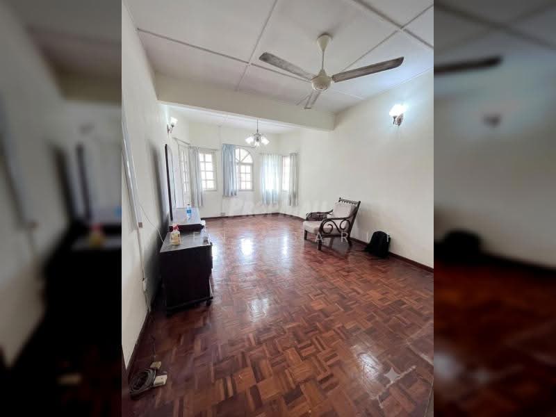 2-storey Terraced House for Sale in SS8 (Petaling Jaya) - Reena Sarif - Living Room - PropertyGuru.com.my