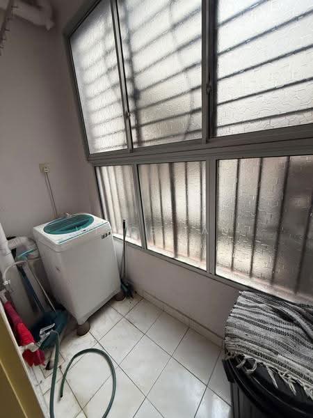 Pangsapuri untuk Disewa di Putra Suria Residence - Vince Tan - Balcony - PropertyGuru.com.my