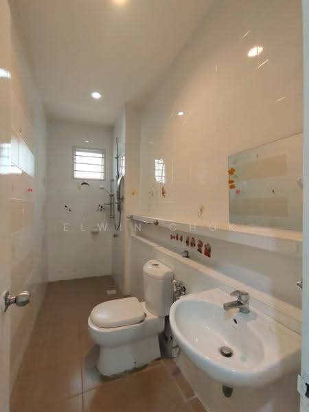 2-storey Terraced House for Sale in Setia Damai (Setia Alam) - Elwin Chok - Bathroom - PropertyGuru.com.my