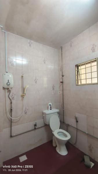 Semi-Detached House for Sale in Seksyen 6 (Petaling Jaya) - YY Lo - Bathroom - PropertyGuru.com.my