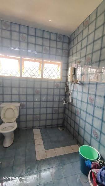 Semi-Detached House for Sale in Seksyen 6 (Petaling Jaya) - YY Lo - Bathroom - PropertyGuru.com.my