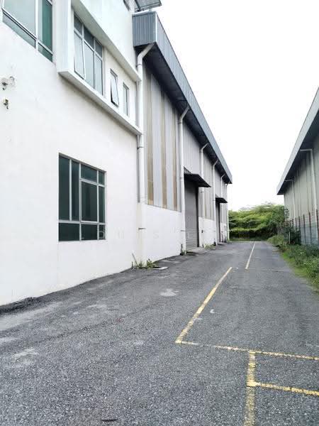 Semi-D Factory for Rent in Taman Klang Utama (Kapar) - Louis Lim - Exterior - PropertyGuru.com.my