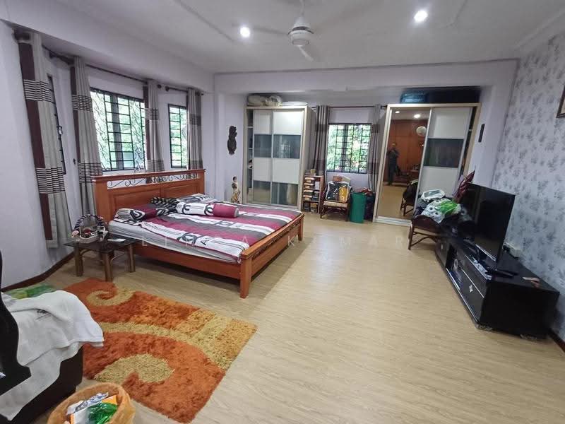 Rumah Teres untuk Dijual di Seksyen 32, Kemuning Green Ville (Shah Alam) - Linga Kumar - Bedroom - PropertyGuru.com.my