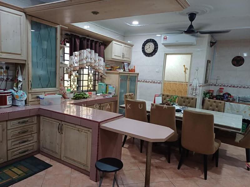 Rumah Teres untuk Dijual di Seksyen 32, Kemuning Green Ville (Shah Alam) - Linga Kumar - Kitchen - PropertyGuru.com.my