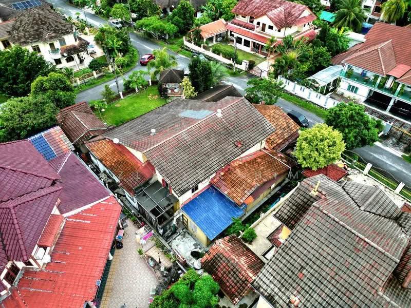 Bungalow House for Sale in Seksyen 3 (Bangi) - Azli Ibrahim - Exterior - PropertyGuru.com.my