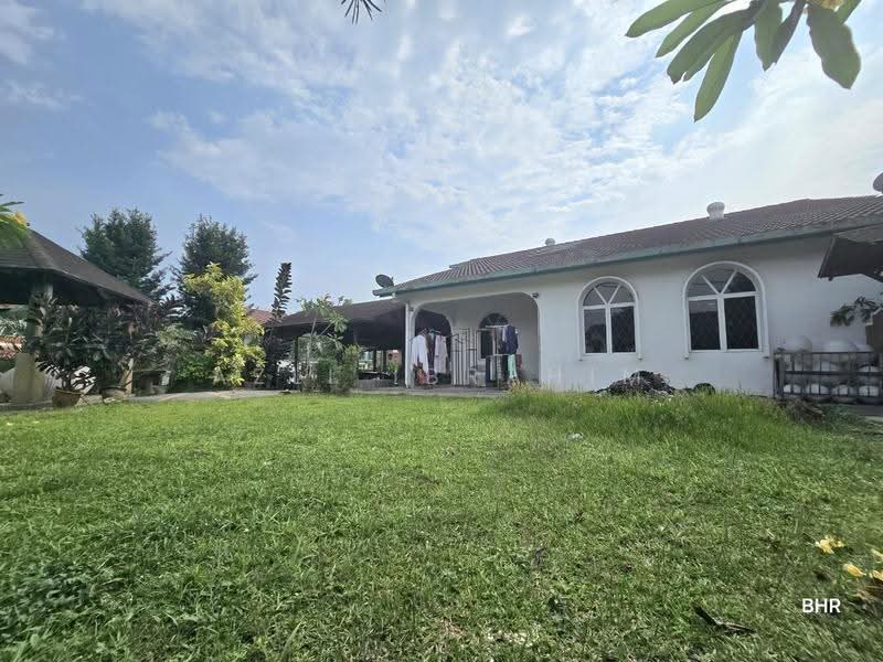 Bungalow House for Sale in Seksyen 3 (Bangi) - Azli Ibrahim - Exterior - PropertyGuru.com.my