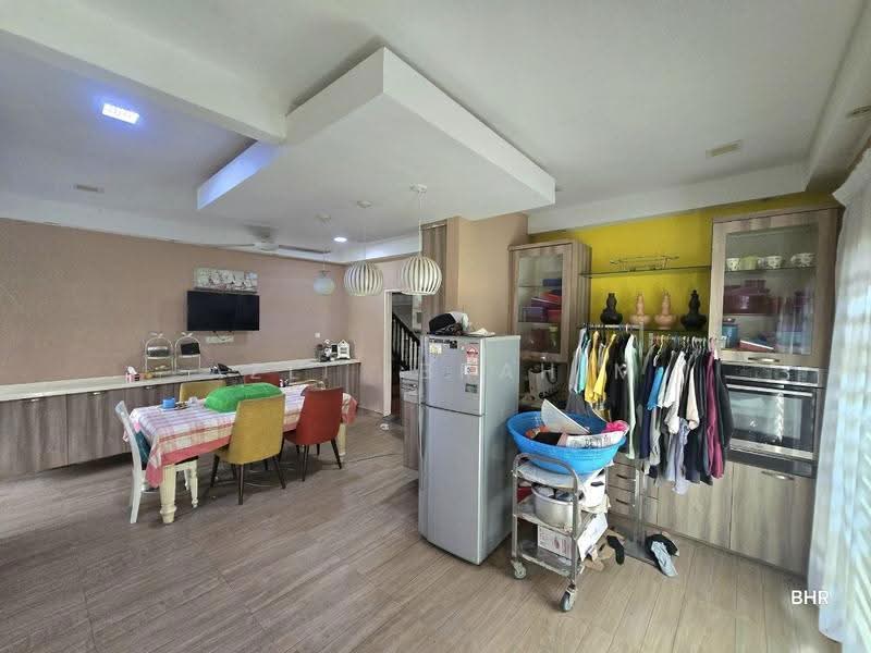 Bungalow House for Sale in Seksyen 3 (Bangi) - Azli Ibrahim - Dining Room - PropertyGuru.com.my