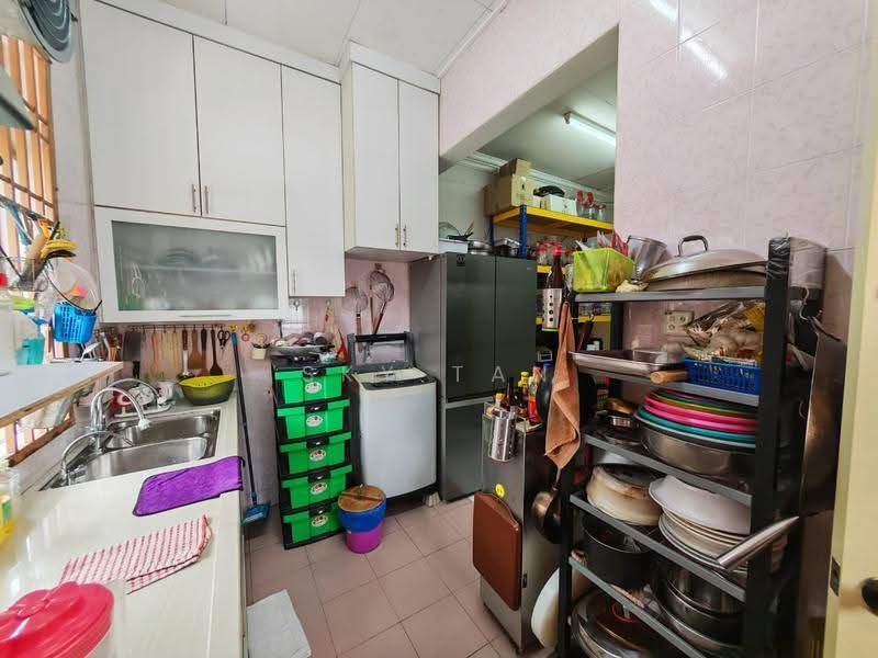 1-storey Terraced House for Sale in Bukit Indah (Iskandar Puteri (Nusajaya)) - Sky Tan - Kitchen - PropertyGuru.com.my