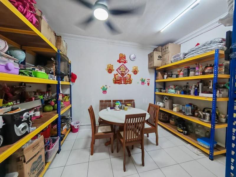 1-storey Terraced House for Sale in Bukit Indah (Iskandar Puteri (Nusajaya)) - Sky Tan - Dining Room - PropertyGuru.com.my