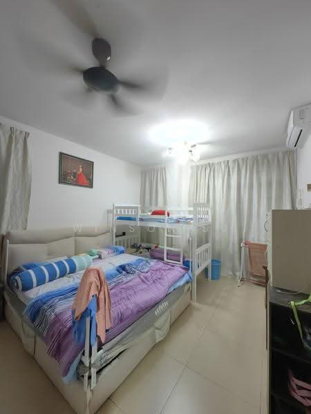 2-storey Terraced House for Sale in Taman Bestari Indah (Ulu Tiram) - Winson Su - Bedroom - PropertyGuru.com.my