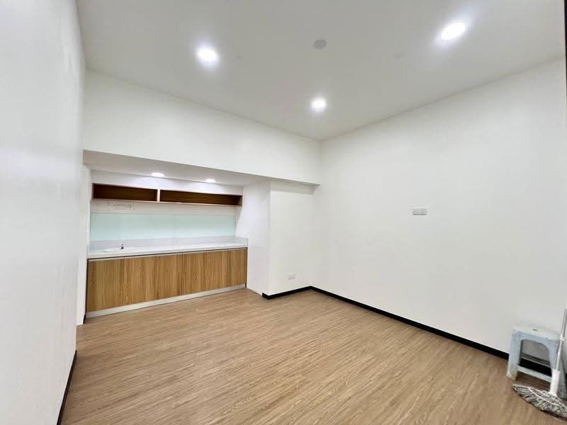 Shop for Rent in Bukit Jelutong (Shah Alam) - Nur Alia Omar - Interior - PropertyGuru.com.my