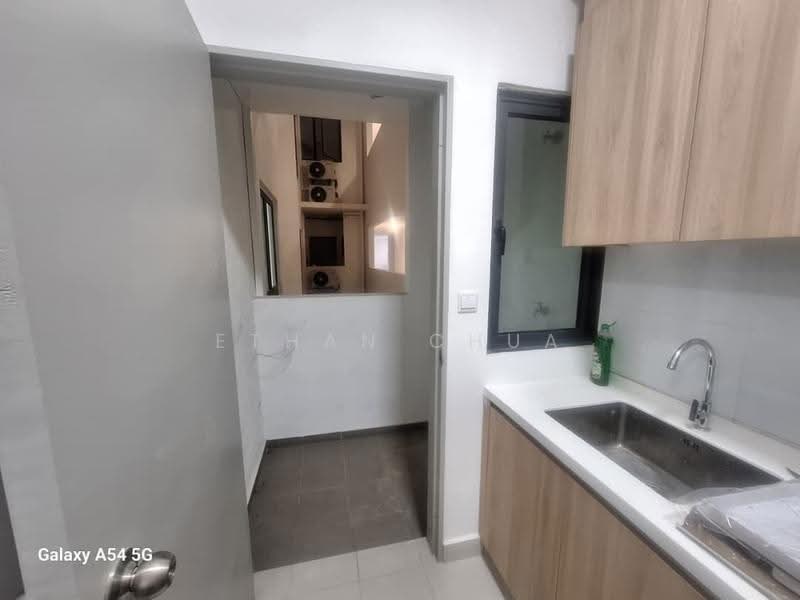Service Residence for Rent at Maya Bay Residences @ Gamuda Cove - Ethan Chua - Kitchen - PropertyGuru.com.my
