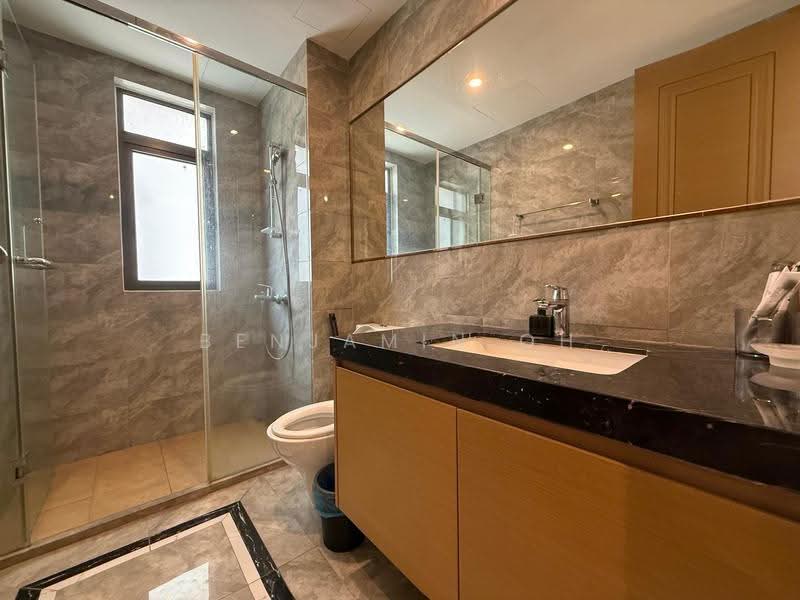 Kediaman Servis untuk Dijual di R&F Princess Cove Phase 1 - Benjamin Oh - Bathroom - PropertyGuru.com.my