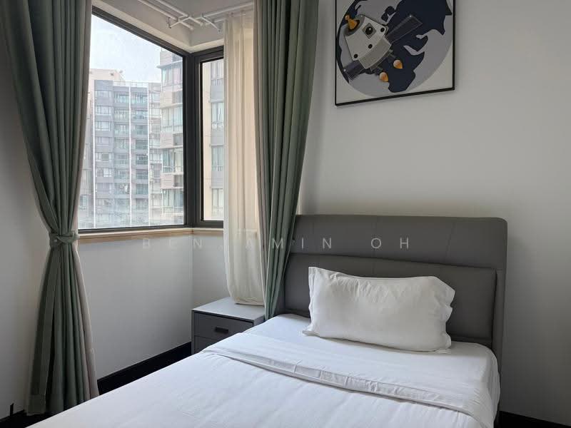 Kediaman Servis untuk Dijual di R&F Princess Cove Phase 1 - Benjamin Oh - Bedroom - PropertyGuru.com.my