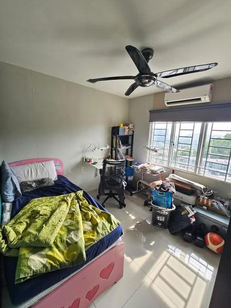 Pangsapuri untuk Dijual di Casa Riana - Leo Koh - Bedroom - PropertyGuru.com.my