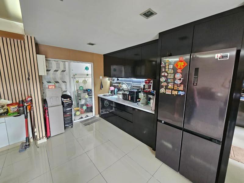 Pangsapuri untuk Dijual di Casa Riana - Leo Koh - Kitchen - PropertyGuru.com.my