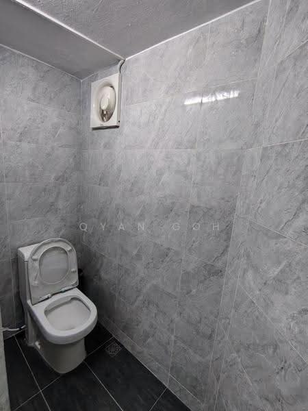 Terraced House for Rent in Island Glades (Jelutong) - Qyan Goh - Bathroom - PropertyGuru.com.my