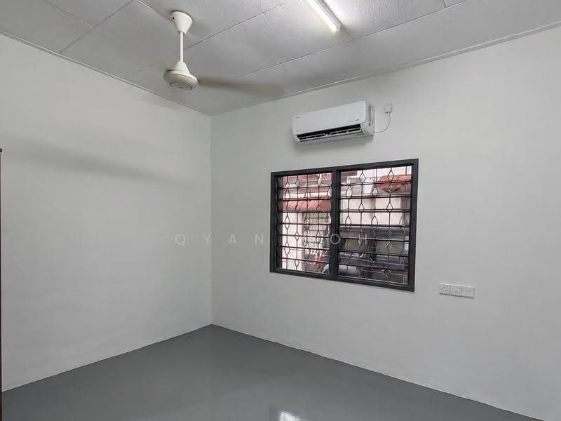 Terraced House for Rent in Island Glades (Jelutong) - Qyan Goh - PropertyGuru.com.my