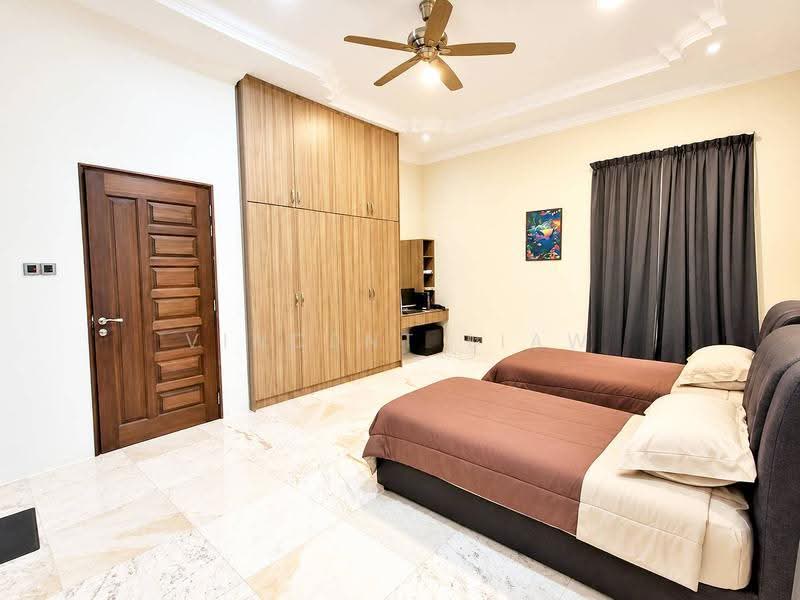 Bungalow House for Sale in Glenhill Saujana (Shah Alam) - Vincent Liaw - Bedroom - PropertyGuru.com.my