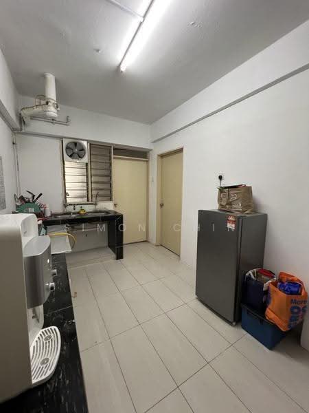 Condominium for Sale at Seri Mas Condominium - Simon Chin - Kitchen - PropertyGuru.com.my