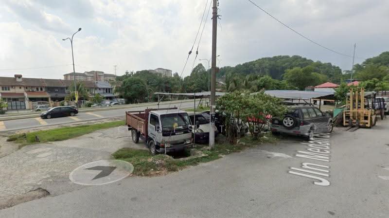 Shop for Sale in Taman Bukit Belimbing (Balakong) - Chris Tye - Exterior - PropertyGuru.com.my