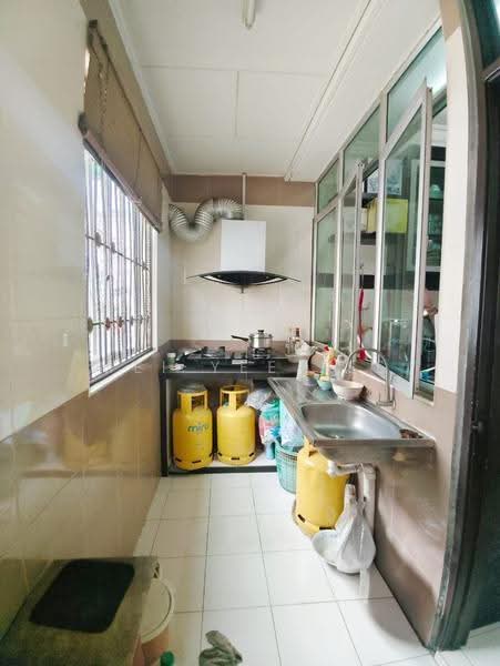 2-storey Terraced House for Sale in Taman Desa Cahaya (Bukit Mertajam) - Mei Yee Lee - Kitchen - PropertyGuru.com.my
