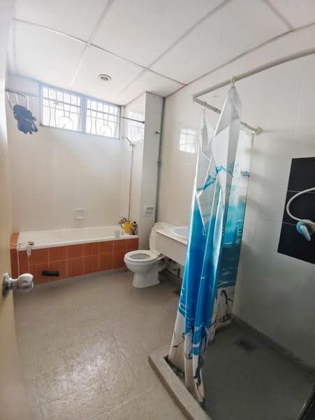 2-storey Terraced House for Sale in Taman Desa Cahaya (Bukit Mertajam) - Mei Yee Lee - Bathroom - PropertyGuru.com.my