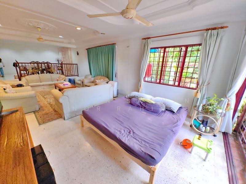 2-storey Terraced House for Sale in Seksyen 1 Bandar Baru Bangi (Bandar Baru Bangi) - Herman Sazwan Nor Rahim - Living Room - PropertyGuru.com.my