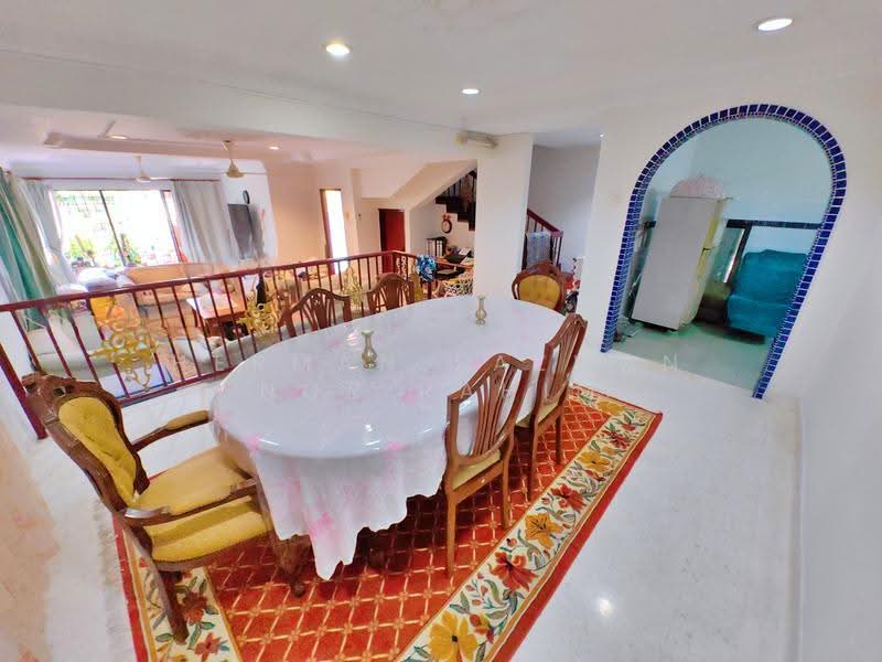2-storey Terraced House for Sale in Seksyen 1 Bandar Baru Bangi (Bandar Baru Bangi) - Herman Sazwan Nor Rahim - Dining Room - PropertyGuru.com.my