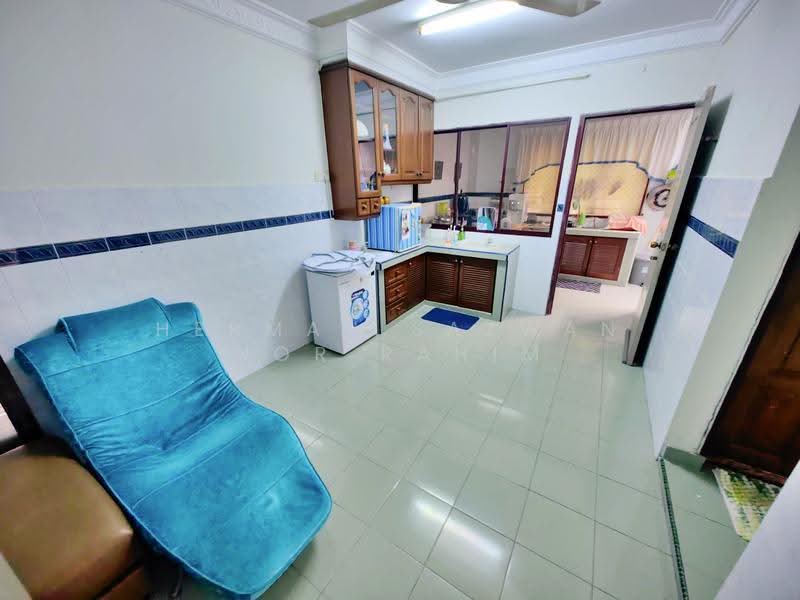 2-storey Terraced House for Sale in Seksyen 1 Bandar Baru Bangi (Bandar Baru Bangi) - Herman Sazwan Nor Rahim - Dry Kitchen - PropertyGuru.com.my